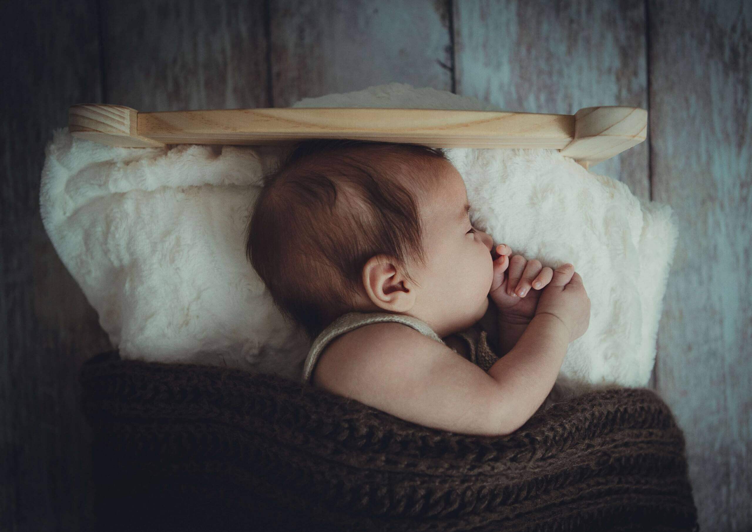 Bezpieczna pozycja snu dla dziecka